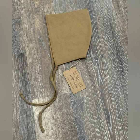 NWT, The Simple Folk, The Fleece Pixie Hat- Camel, size 4-7 years - Picture 3 of 10